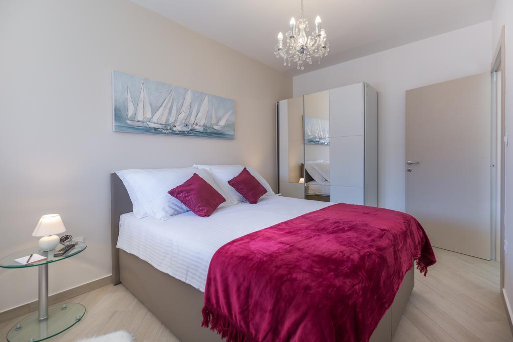Central Boutique Apartments With Balconies, In Walking Distance To The Sea Задар Экстерьер фото