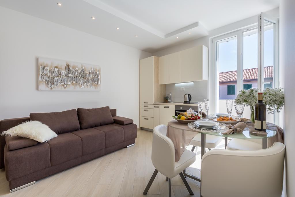 Central Boutique Apartments With Balconies, In Walking Distance To The Sea Задар Экстерьер фото